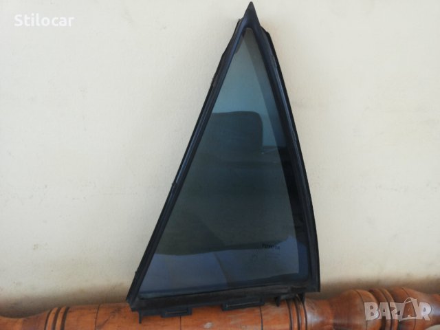 Стъкло врата/триъгално/Toyota Auris 07-12г задно ляво