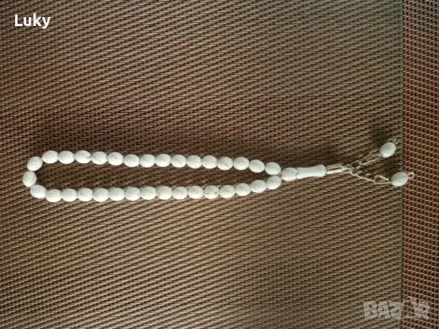 Красива и стилна броеница.