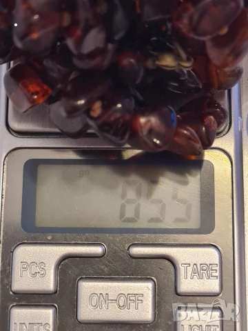 Продавам уникален комплект от естествен балтийски кехлибар – колие и гривна, снимка 4 - Колиета, медальони, синджири - 53077820