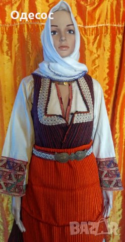 Автентична Македонска женска носия, снимка 2 - Антикварни и старинни предмети - 24110030