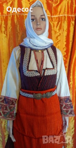 Автентична Македонска женска носия, снимка 2 - Антикварни и старинни предмети - 24110030