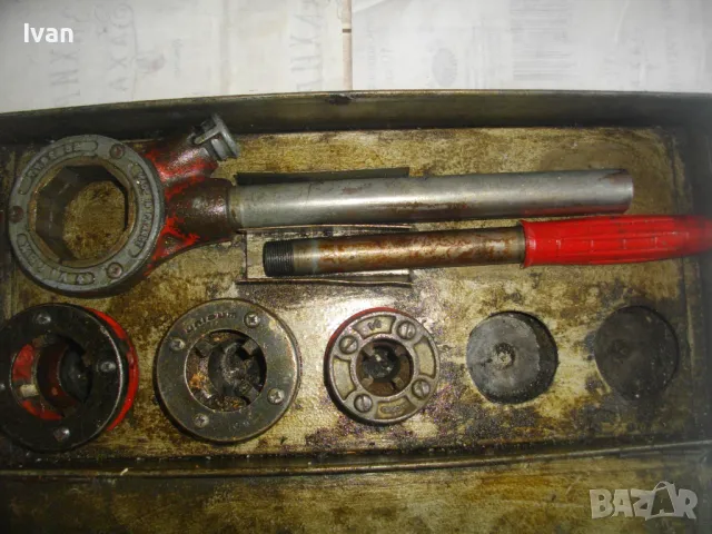 VIRAX ФРЕНСКА ВИНТОНАРЕЗКА ВИНТОРЕЗ ПЛАШКА ПАФТА ЗА НАПРАВА НА РЕЗБИ НА МЕТАЛНИ ВОДОПРОВОДНИ ТРЪБИ, снимка 2 - Други инструменти - 48268645