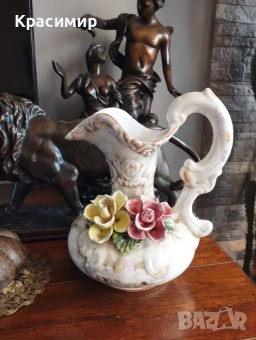 Стара ваза/кана Португалия ръчна изработка.Има пукнатина и забележки по жълтата роза