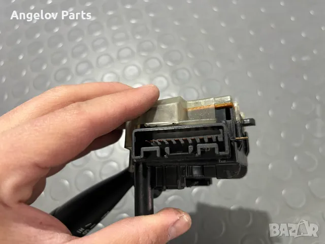 Лостчето на чистачките за Toyota Corolla Verso 2003 г., снимка 4 - Части - 47931951