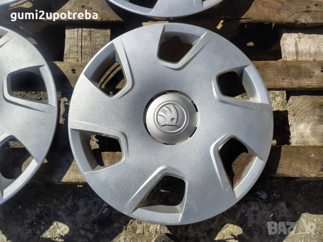 15 цола Тасове SKODA Rapid Fabia 5JA601147A Оригинал, снимка 2 - Аксесоари и консумативи - 54335154