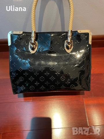 Дамска чанта естествен лак, снимка 2 - Чанти - 51921992