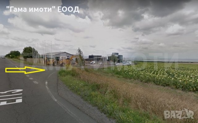 Парцел на втора линия на пътя Бургас - София, комуникации до имота