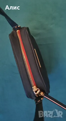 Оригинална чанта TOMMY HILFIGER, снимка 2 - Чанти - 55742838