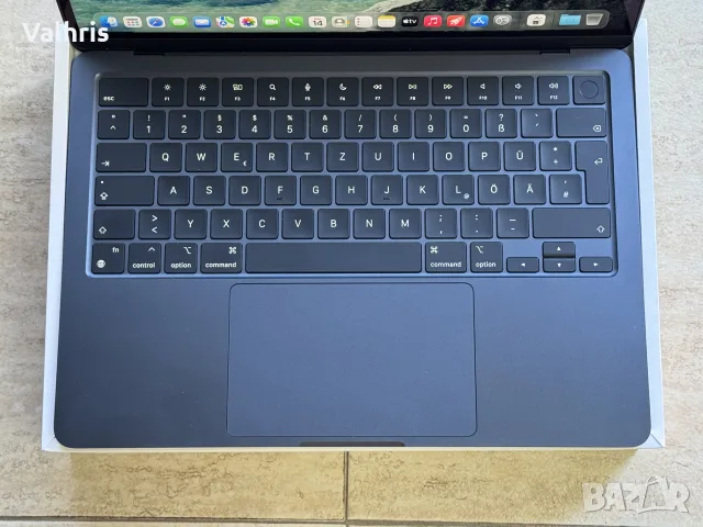 Apple MacBook Air 13” / M3 Chip / 2024 / 8GB RAM / 256GB SSD / Retina Display / A3113, снимка 4 - Лаптопи за работа - 56078046