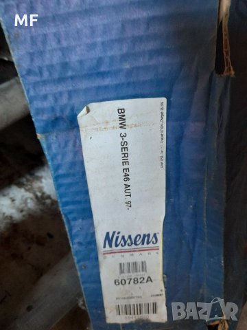 Воден радиатор за бмв е46 автоматик, снимка 2 - Части - 30665591