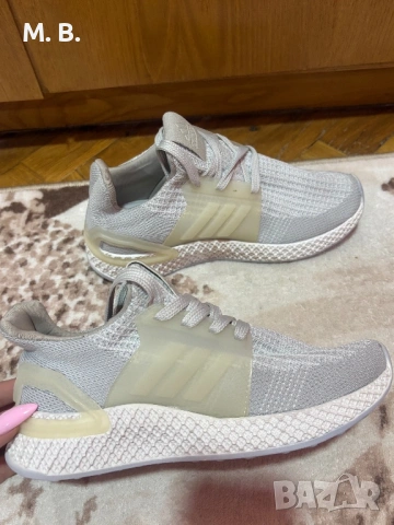 Дамски маратонки , снимка 2 - Маратонки - 54258913