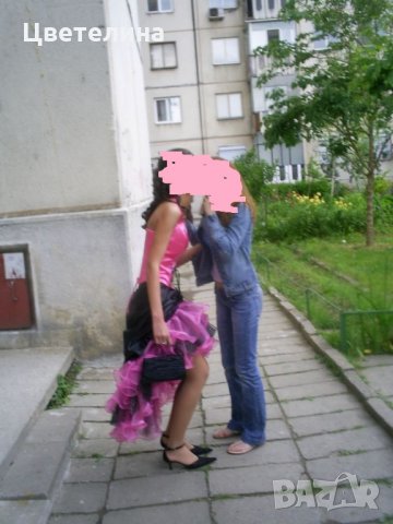 Продавам абитуриентска рокля, снимка 5 - Рокли - 32129819