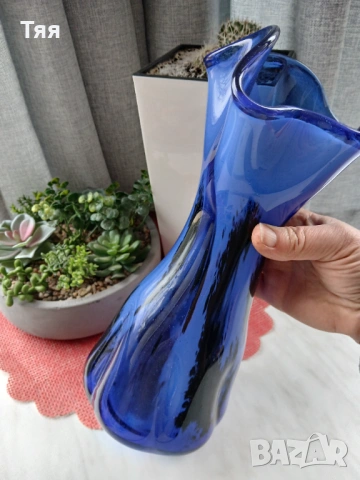 Синя стъклена ваза, снимка 2 - Вази - 53936875