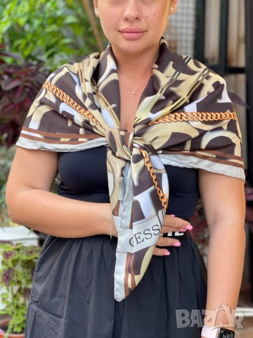 шал 100х100см chanel versace , снимка 8 - Шалове - 51454077