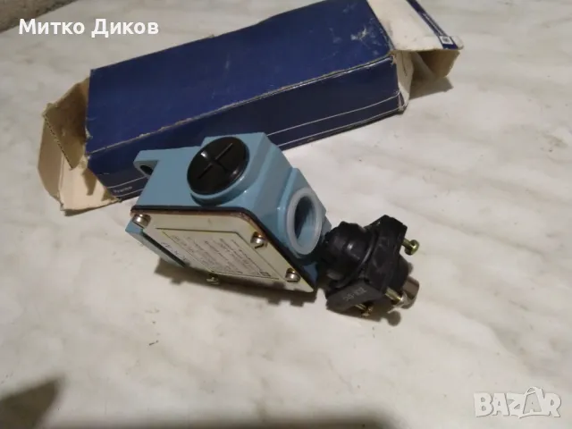 Краен изключвател Telemecanique limit switch XCK-M 102 France маркови френски, снимка 11 - Резервни части за машини - 48543960