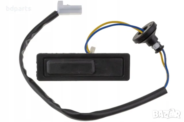 Бутон за отваряне на багажник, NISSAN, X-Trail T32,, снимка 3 - Части - 56141794