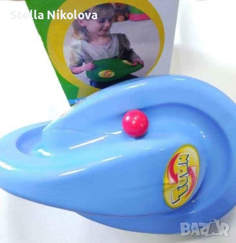 Забавна игра за ловкост и сръчност-задръж горе топчето