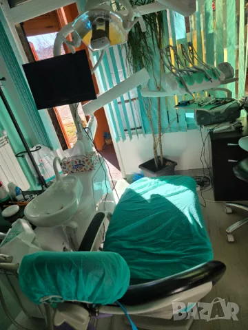 Продавам стоматологичен юнит