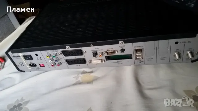 Dreambox DM8000 HD PVR 1TB DVD, снимка 3 - Приемници и антени - 49522267