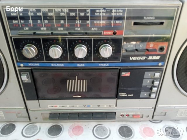 VEGA 335 Радиокасетофон, снимка 2 - Радиокасетофони, транзистори - 38441691