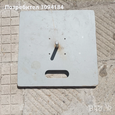 стойка за градински чадър