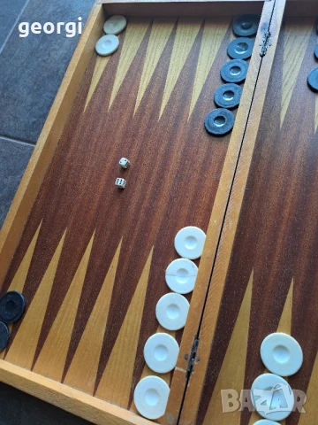 Стара табла за игра     8/4, снимка 3 - Шах и табла - 50996250