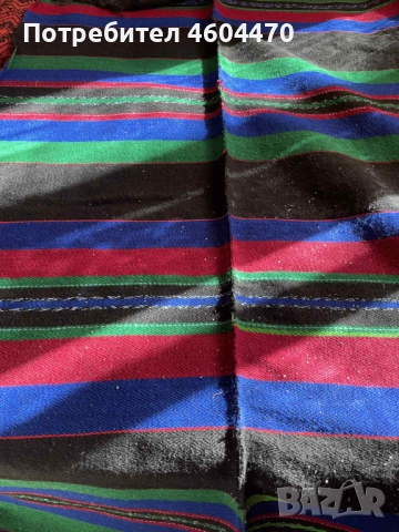 Продавам нови ръчно тъкани покривала за легло /не са използвани никога/