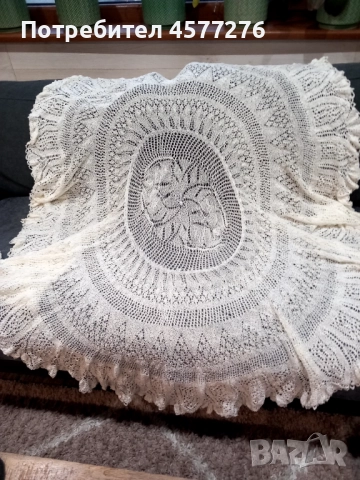 Ръчно плетена покривка , снимка 2 - Покривки за маси - 52391184