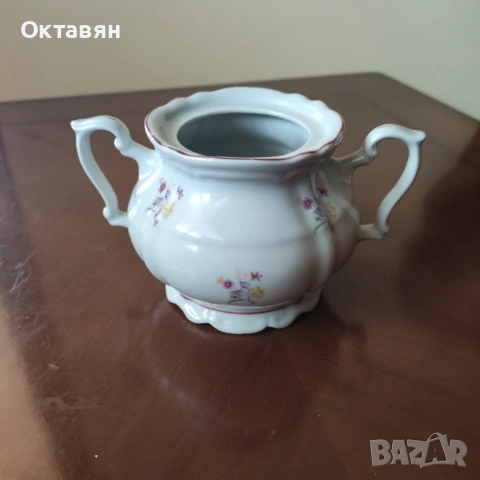 Порцеланова захарница, снимка 7 - Сервизи - 53175762