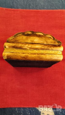 Голяма кутия за бижута от кост и месинг. , снимка 9 - Колекции - 38798851