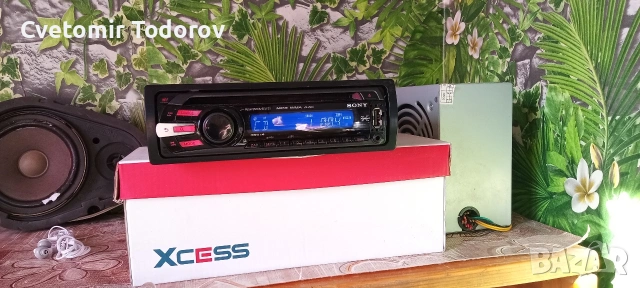 Авто плеър за кола Sony с флашка, снимка 2 - Ресийвъри, усилватели, смесителни пултове - 54104622