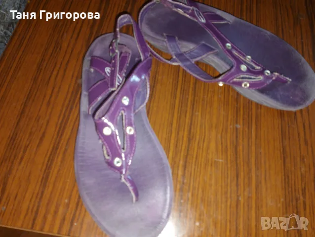 Лилави сандали с кристали на Walkmaxx, снимка 3 - Сандали - 55736759