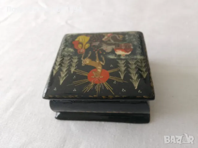 Руска ръчно рисувана кутия папие маше, снимка 7 - Антикварни и старинни предмети - 49406928