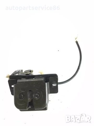 Заключващ механизъм на багажник за KIA Sorento 2.5 CRDi (2002-2006)