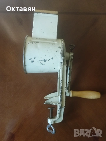 Мелничка за орехи, снимка 3 - Антикварни и старинни предмети - 53931631