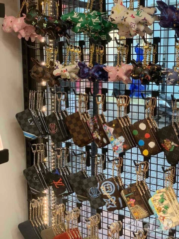 ключодържатели louis vuitton  victorias secret, снимка 3 - Други - 50764655