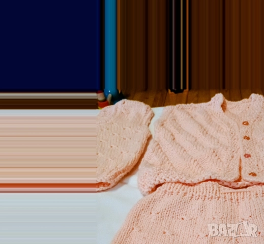 Бебешки дрешки ръчно плетиво, подходящи за възраст до 12 месеца, снимка 3 - Жилетки и елечета за бебе - 51441846