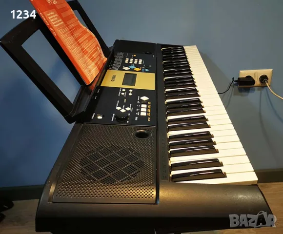 синтезатор клавир YAMAHA YPT-220 пиано с 5 октави в отлично състояние, снимка 2 - Синтезатори - 56055809