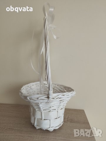 Бяла кошничка , снимка 3 - Декорация за дома - 37969368
