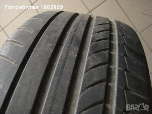 1бр. лятна гума 235/55/17 Dunlop, снимка 2 - Гуми и джанти - 37121460