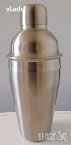 Метален шейкър