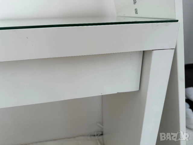 Тоалетна маса ikea malm, снимка 7 - Маси - 53890512