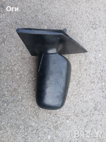 Ляво огледало за Тойота Ярис 99-05г., снимка 2 - Части - 54218372