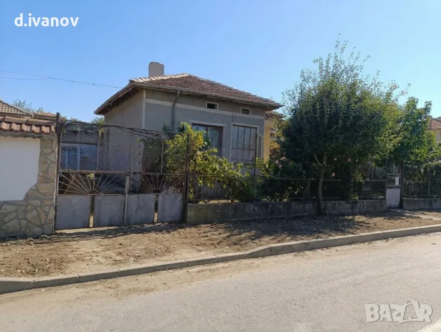 ПРОДАВА СЕ КЪЩА С ГОЛЯМ ДВОР – ГР. ТЕРВЕЛ