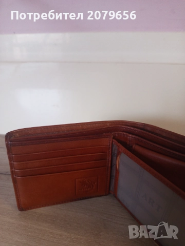 Продавам кожен портфейл , снимка 3 - Портфейли, портмонета - 52570436