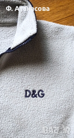 Страхотни полари за зимни спортове, Dolce & Gabbana, размер 122-128, 7-8 години, снимка 6 - Детски пуловери и жилетки - 43362384