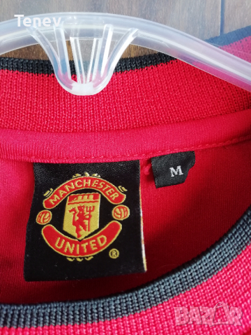 Manchester United тениска фланелка размер М Манчестър Юнайтед , снимка 3 - Тениски - 36412649