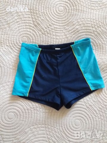 Детски бански 134 / 140 , 146 / 152 Подарявам