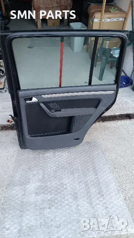• Птодавам черни врати за Тоуран както и други части за 1.9 и 2.0 ( cherna vrata za vw touran ), снимка 14 - Части - 49186139