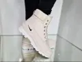 Дамски боти с пух Nike в бежаво , снимка 3